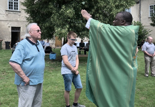 Geburtstagsmesse im Pfarrgarten-27