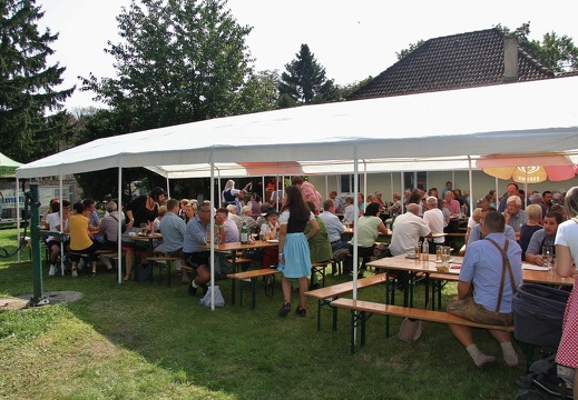 0905 Kirtag im Pfarrgarten-010