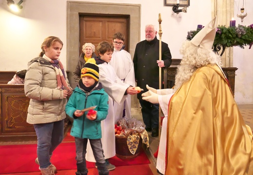 181209 Familienmesse mit Nikolaus-21
