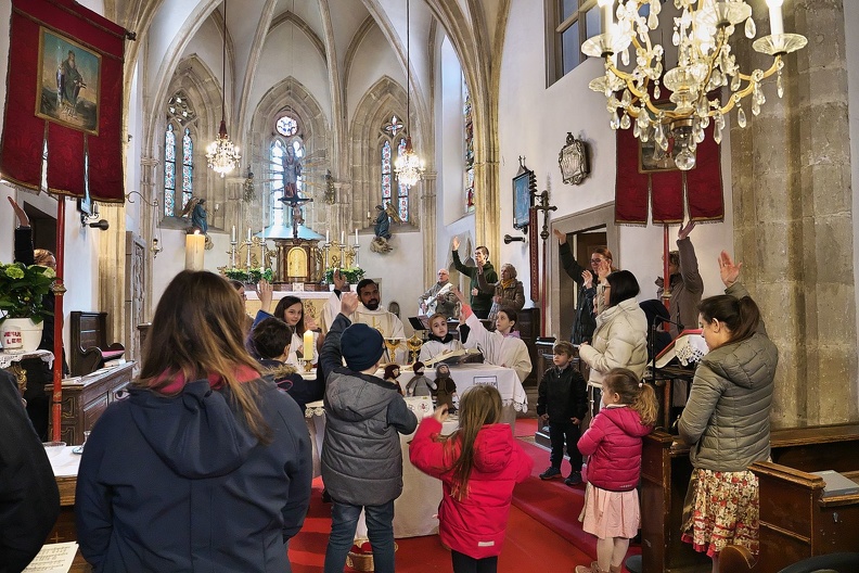 230410 Kindermesse und Ostereiersuche-12.jpg