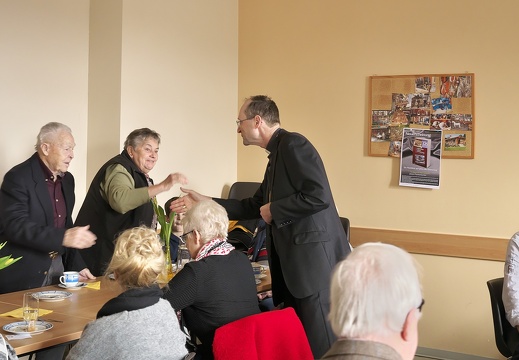 240228 Turnovszky mit Pensionisten-10
