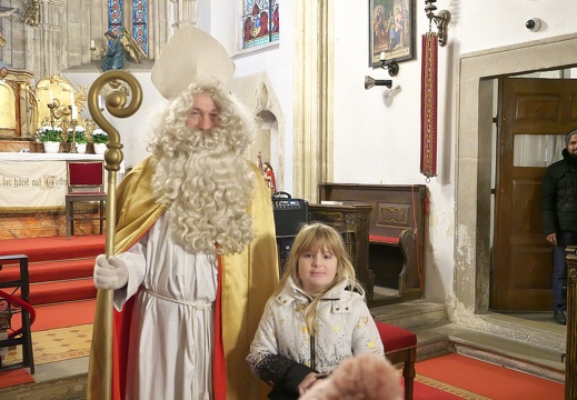 241208 KIndermesse mit Nikolaus-07